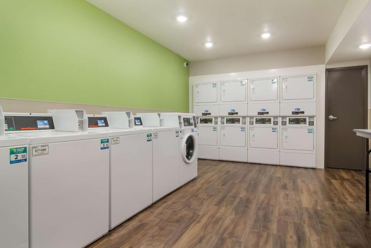 Woodspring Suites Jacksonville - South Екстериор снимка
